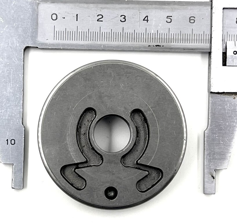 Крышка передняя Front Endplate RT-5277 NEW поз.15